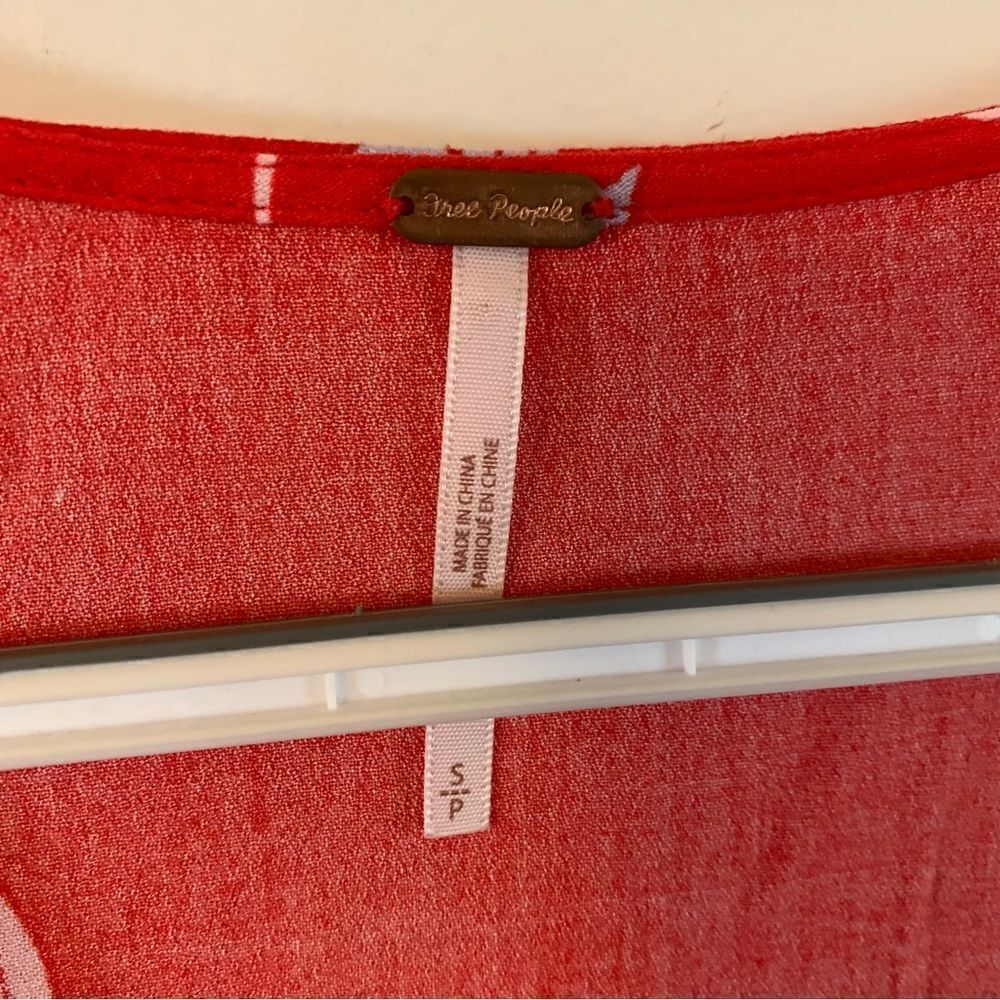 Boho Free People Top Rayon Red Floral Sz Small Gorgeous - Picture 5 of 7